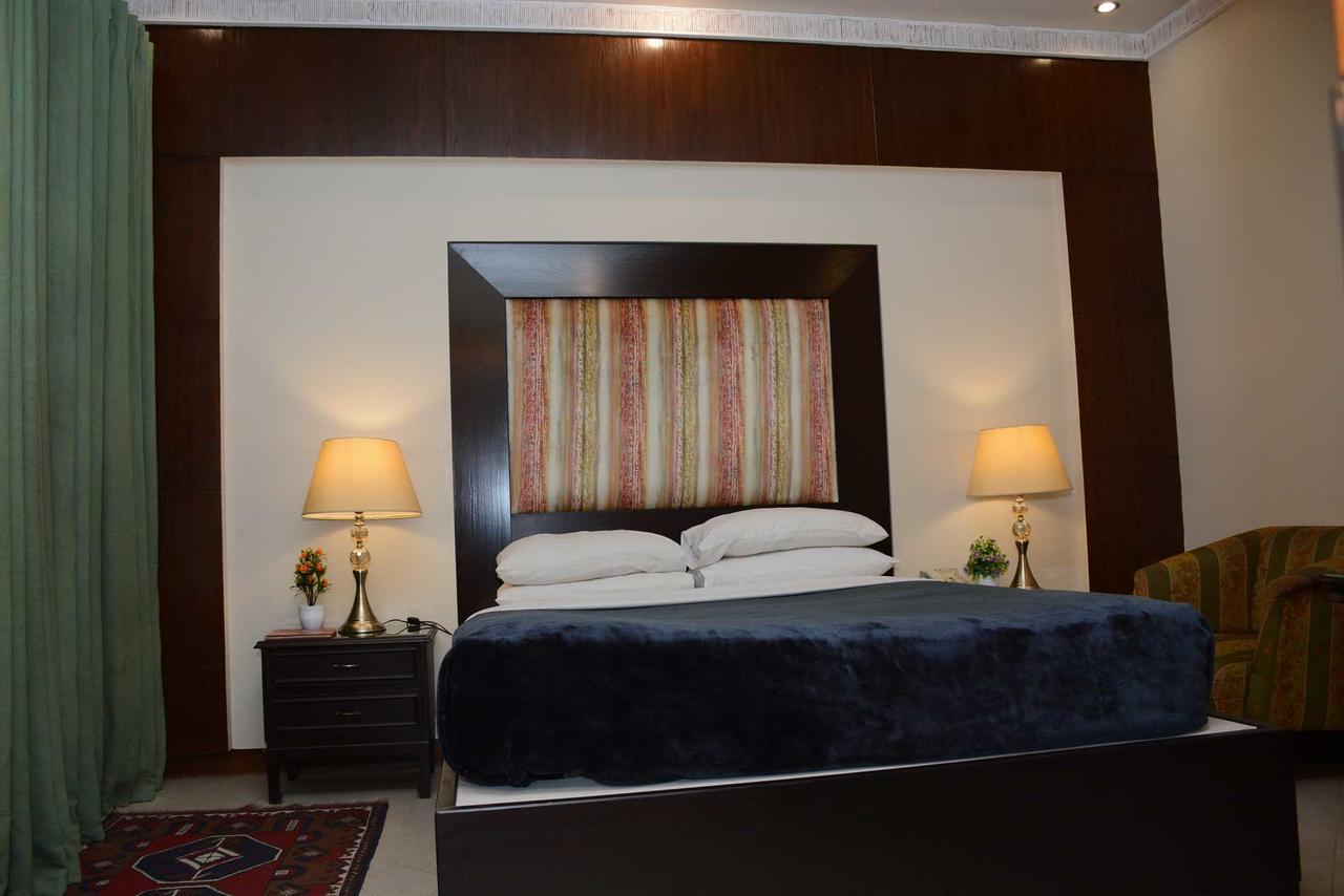 Regency Inn Hotel Lahaur Zewnętrze zdjęcie