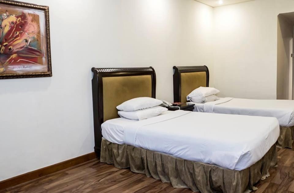 Regency Inn Hotel Lahaur Zewnętrze zdjęcie